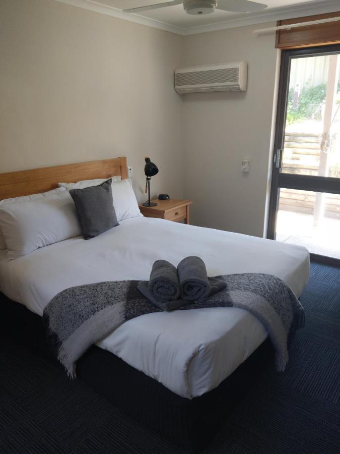 Hotel Henry'S Quirindi Extérieur photo