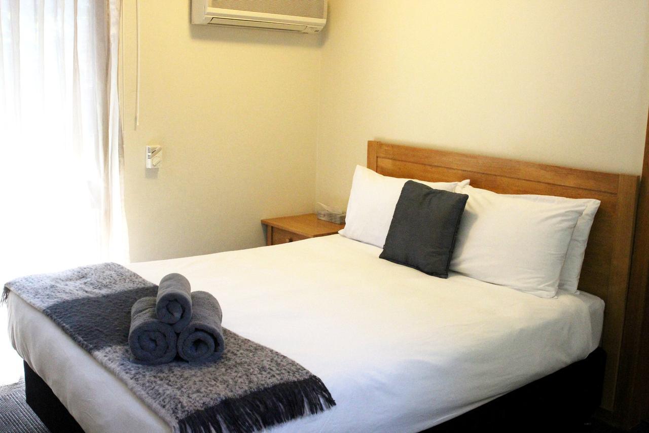 Hotel Henry'S Quirindi Extérieur photo